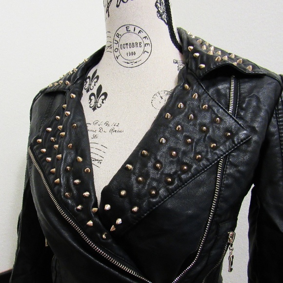 F21 STUDDED MOTO JACKET - FAUX LEATHER - Picture 6 of 8